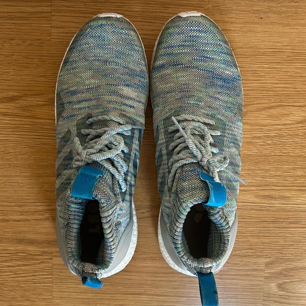 Adidas Ultra Boost-Size 10. Blue, Green Knit Sneaker